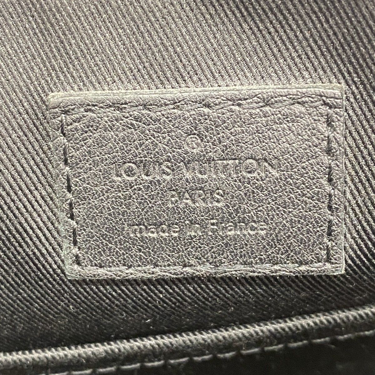 Louis Vuitton Shoulder Bag Monogram Shadow Trio Messenger Black — view 5