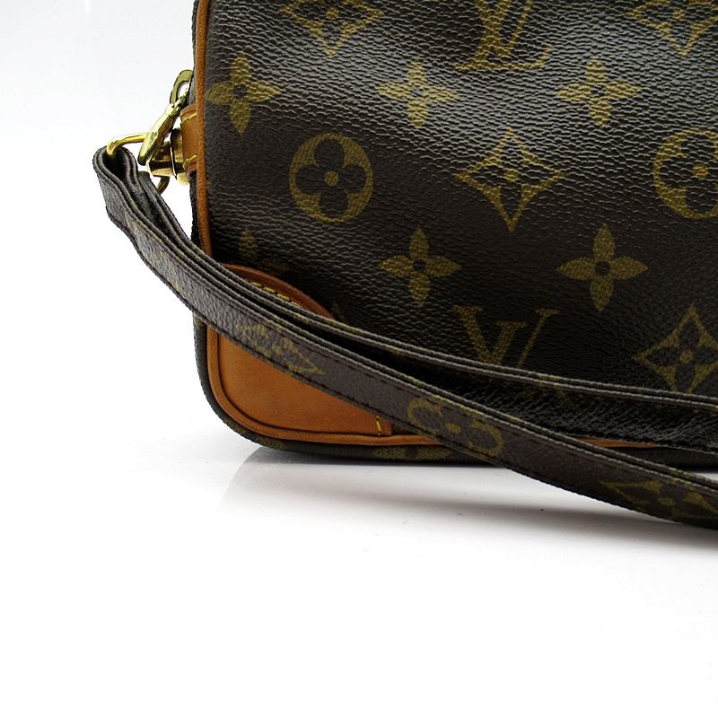 Louis Vuitton Marly Dragonne PM Monogram Clutch Brown — view 2