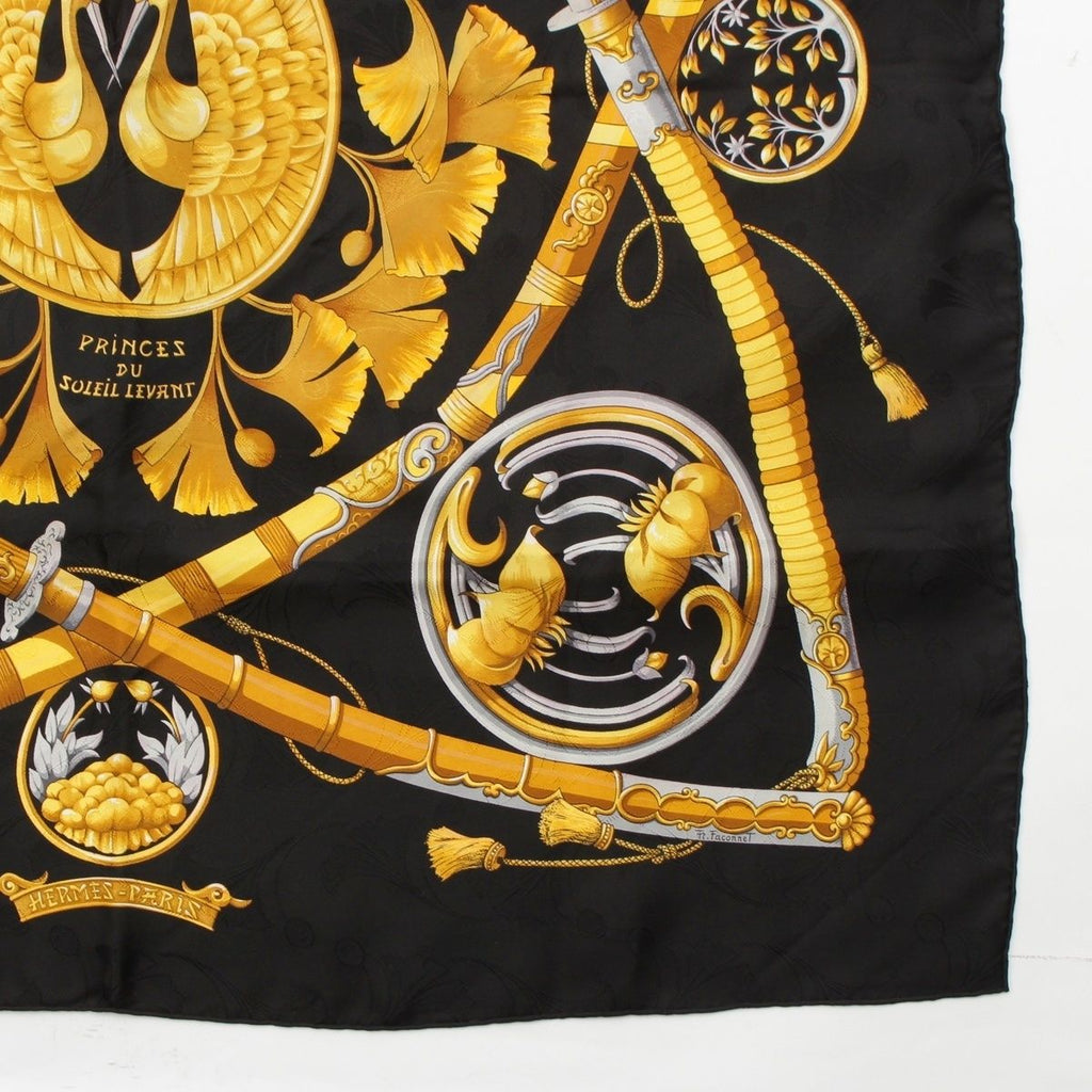 Hermes Carre 90 Daimyo Princes du Soleil Levant Prince of the Land of the — view 5