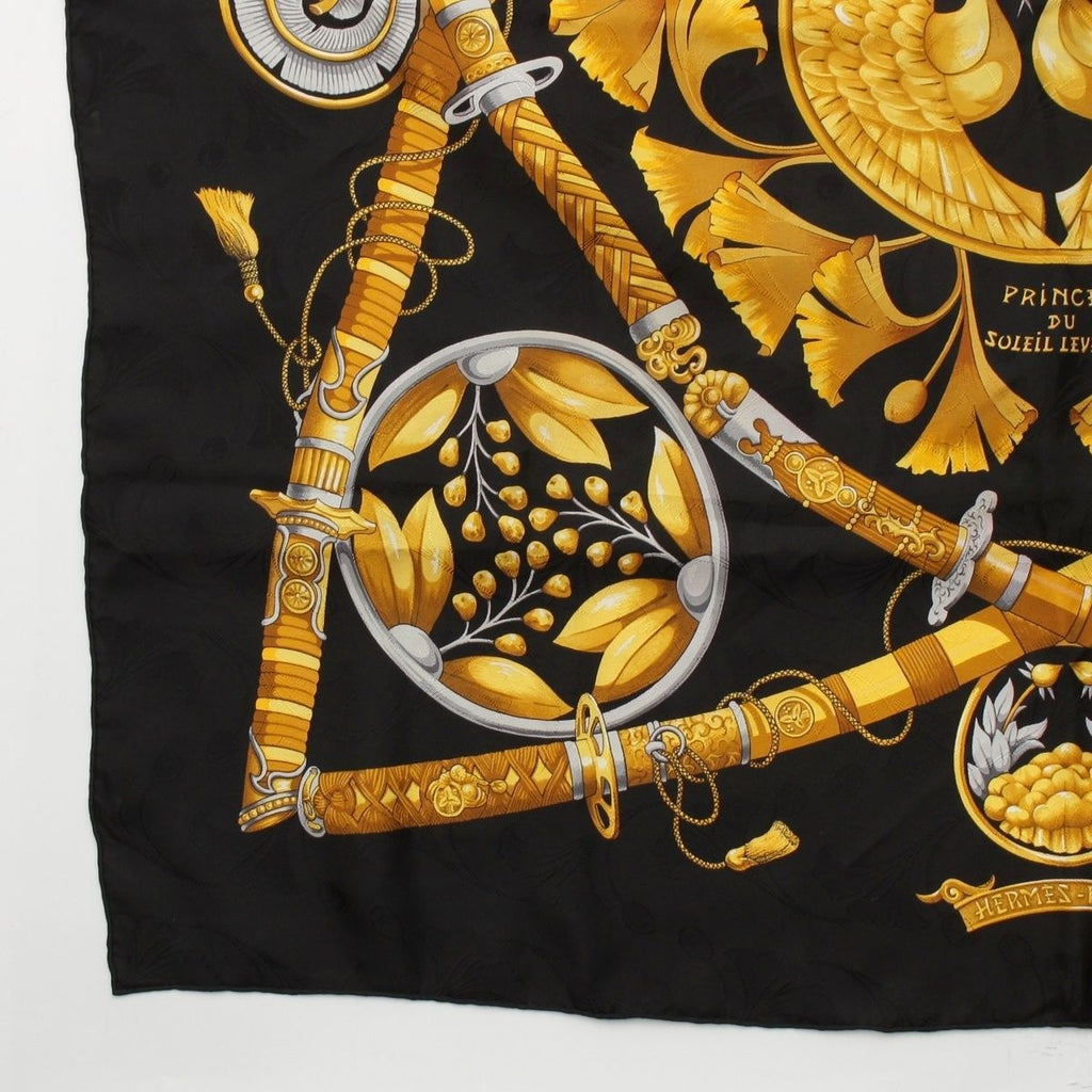 Hermes Carre 90 Daimyo Princes du Soleil Levant Prince of the Land of the — view 4