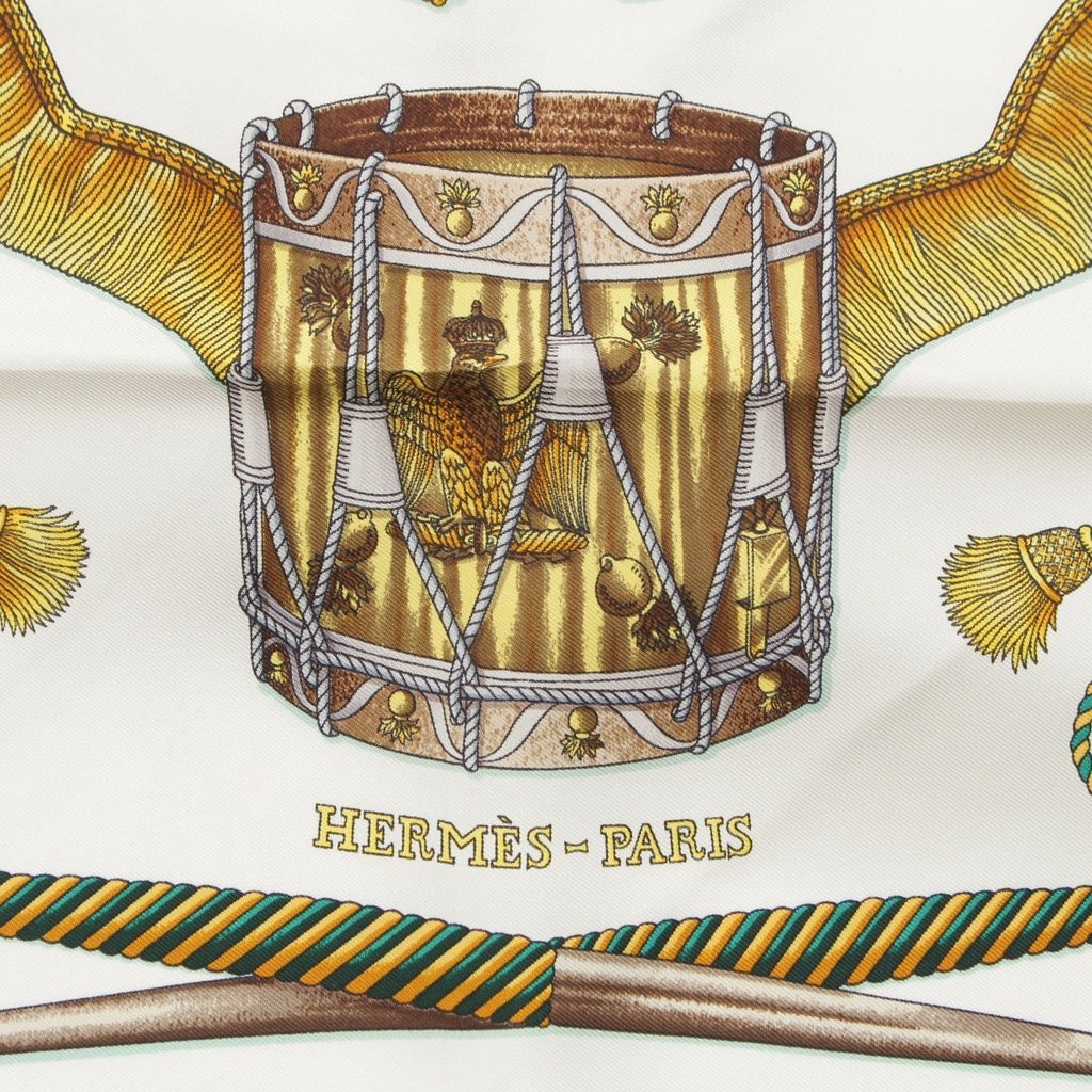 Hermes Carre 90 les Tambours Taiko Silk Scarf Green — view 7