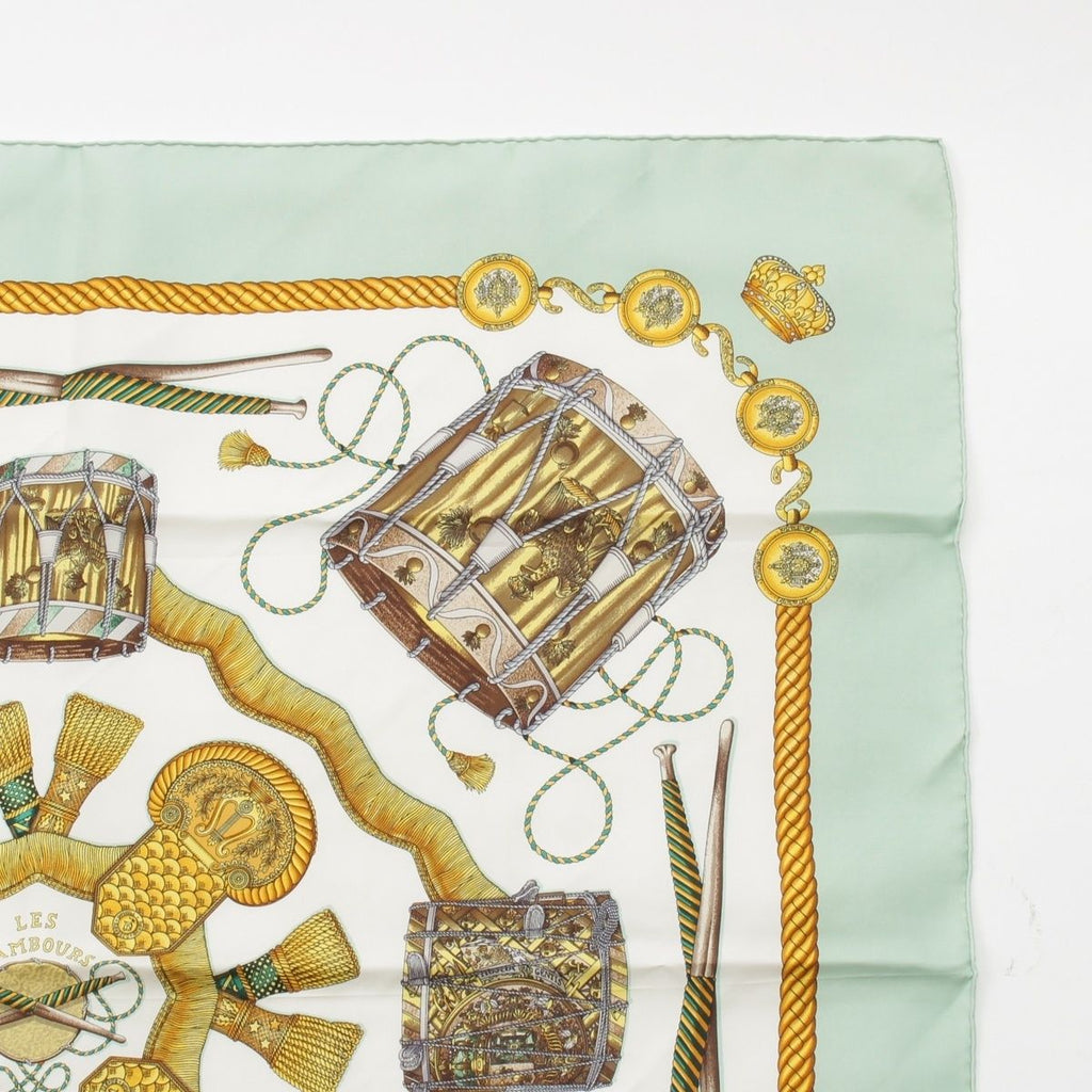 Hermes Carre 90 les Tambours Taiko Silk Scarf Green — view 3