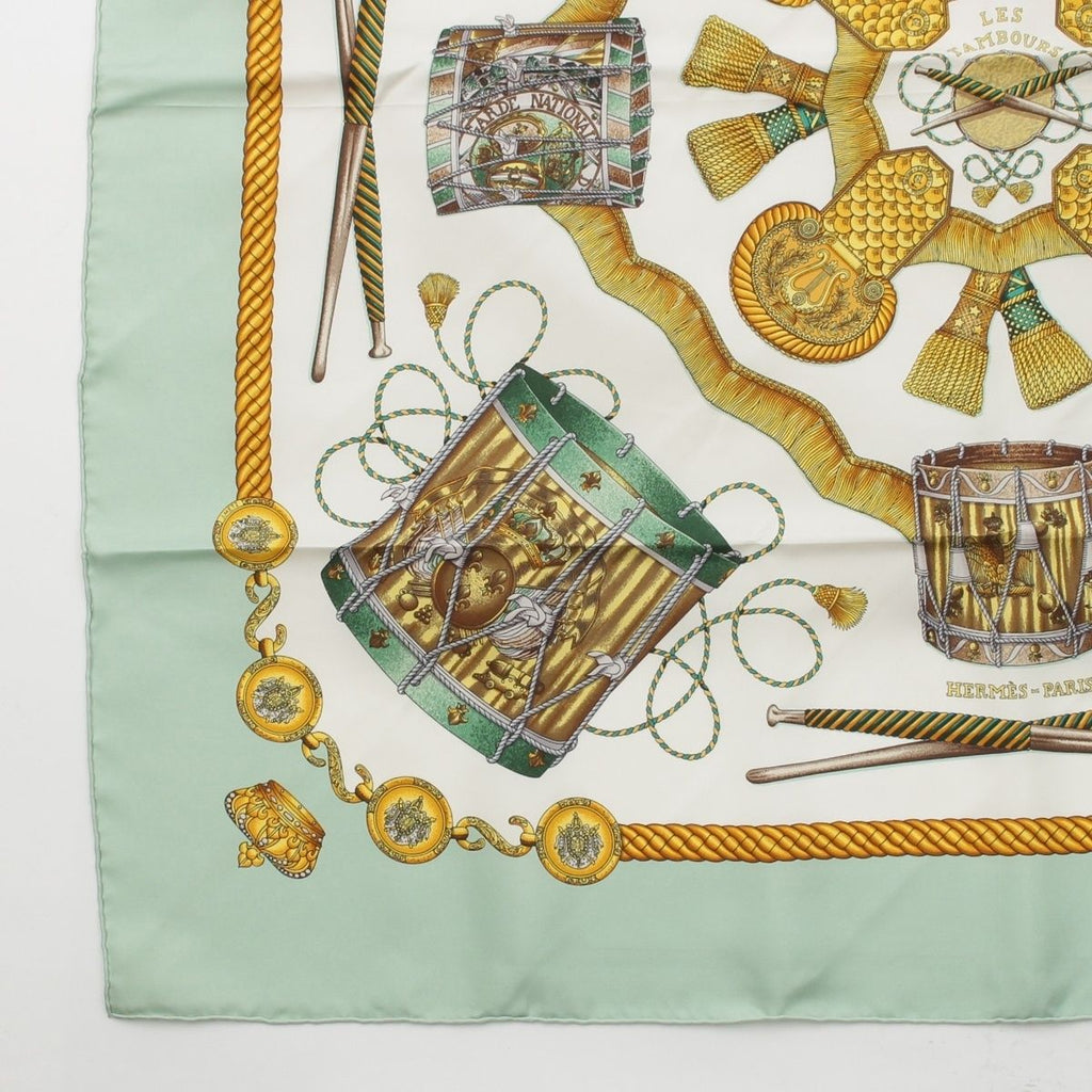 Hermes Carre 90 les Tambours Taiko Silk Scarf Green — view 4