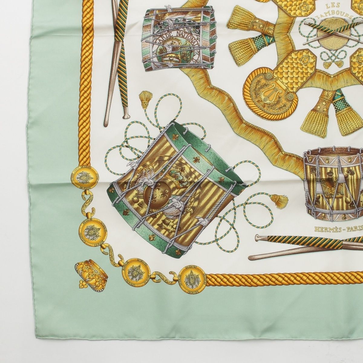 Hermes Carre 90 les Tambours Taiko Silk Scarf Green — view 4
