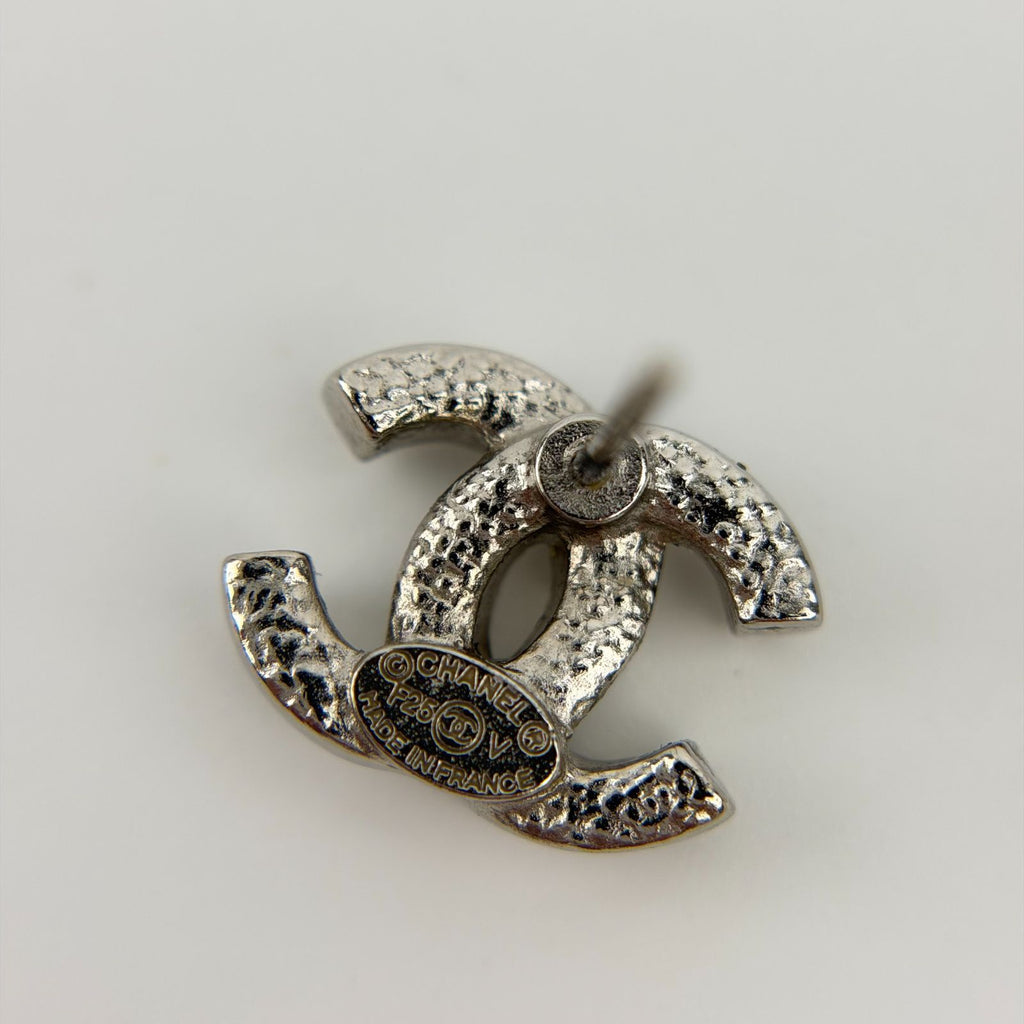 Chanel CC Logo Single Pierced Earrings Plated Rhinestone Silver Vintage — view 6