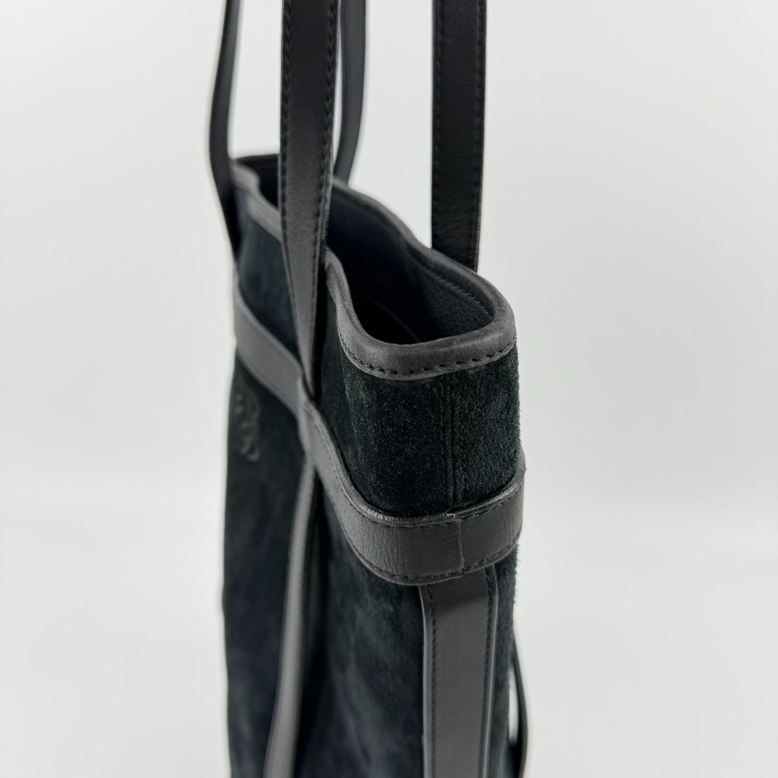 Loewe Anagram Shoulder Bag Suede Leather Black Vintage — view 5