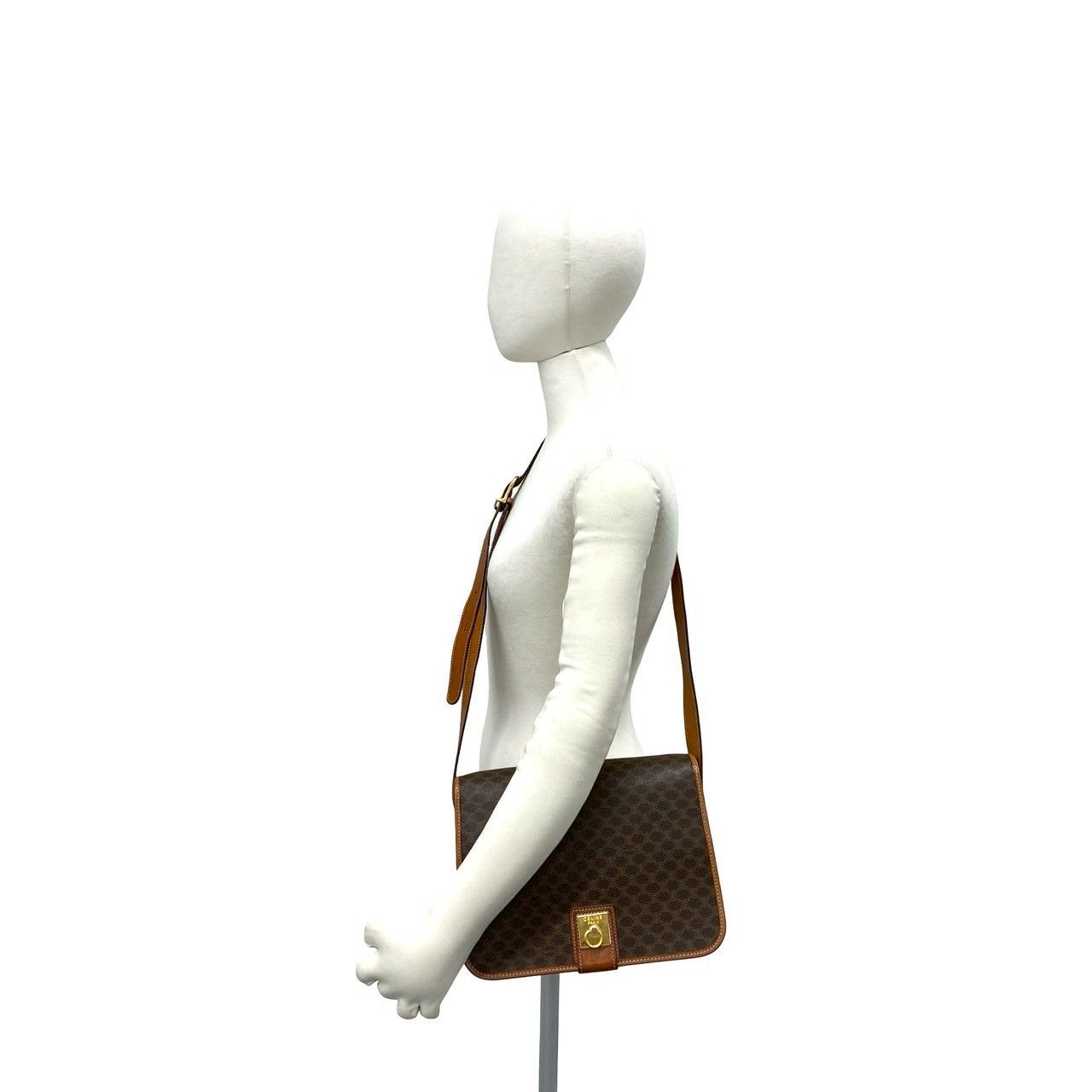 Celine Vintage Macadam Blason Triomphe Pattern Logo Ring Leather Shoulder — view 2