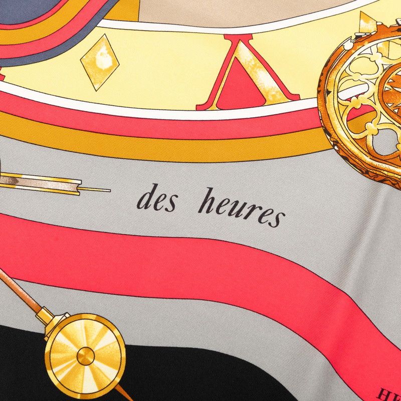 Hermes Carre 90 Parmi les Fleurs Je Compte les Heures Time Spent Among Flowers — view 3