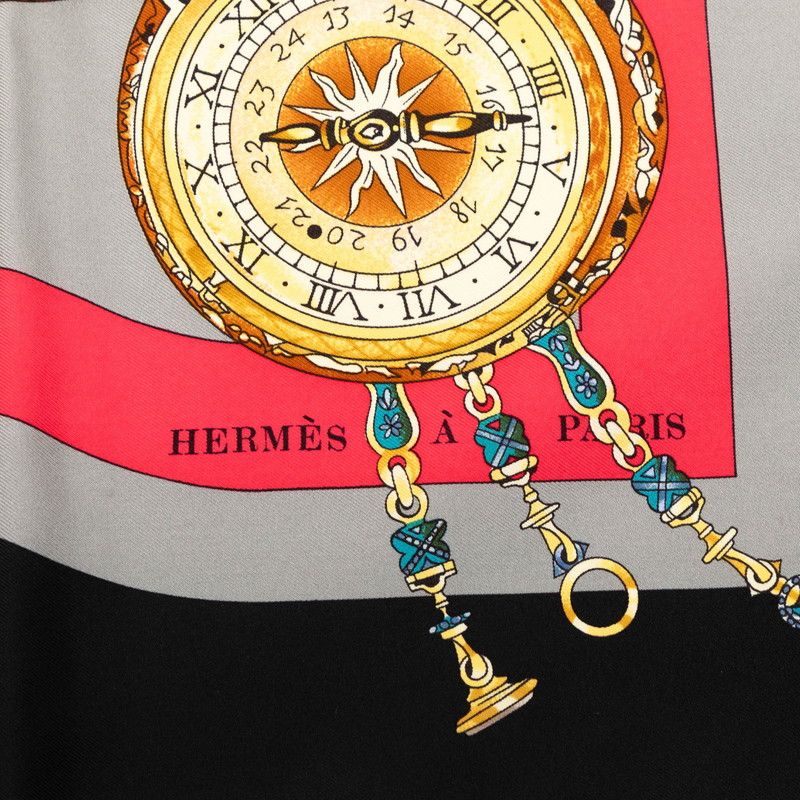 Hermes Carre 90 Parmi les Fleurs Je Compte les Heures Time Spent Among Flowers — view 7