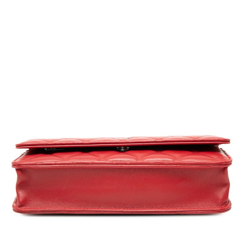 Chanel CC Logo Timeless Classic Chain Shoulder Bag Red Lambskin — view 3