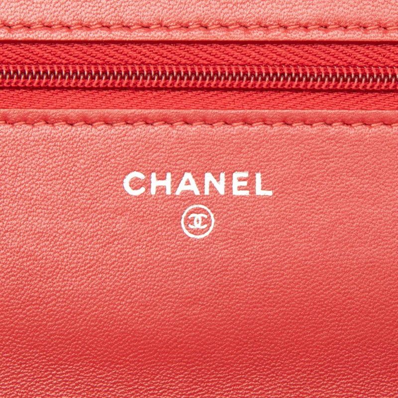 Chanel CC Logo Timeless Classic Chain Shoulder Bag Red Lambskin — view 5