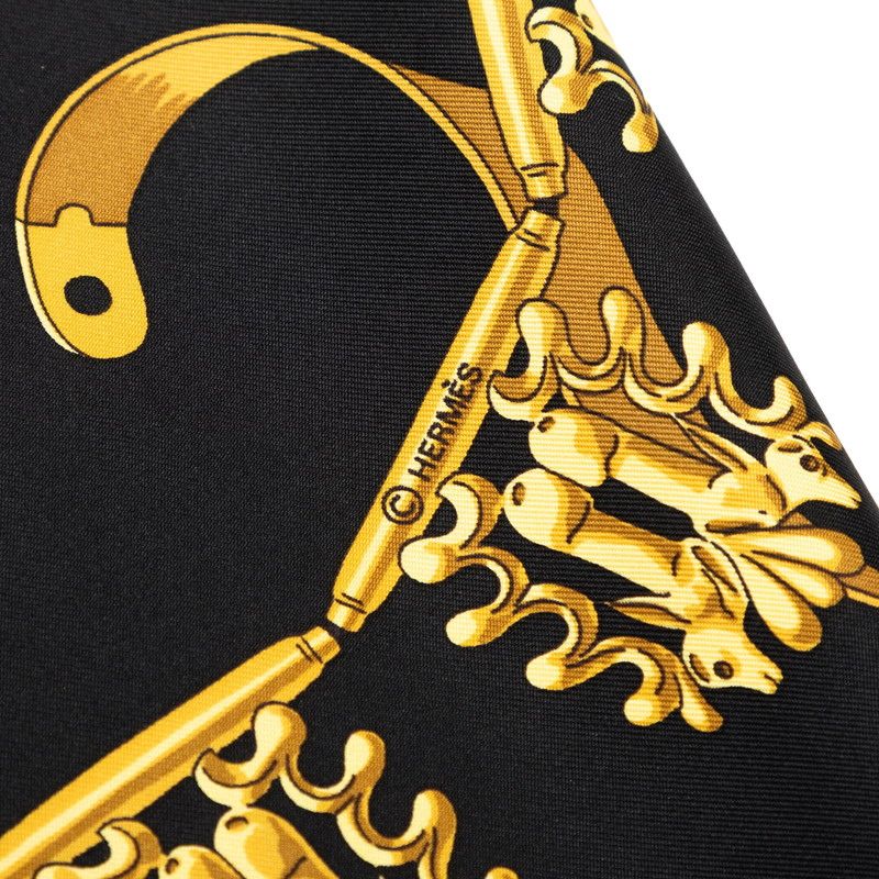 Hermes Carre 90 les Cavaliers D'or Yellow Gold Knight Scarf Black Silk — view 6