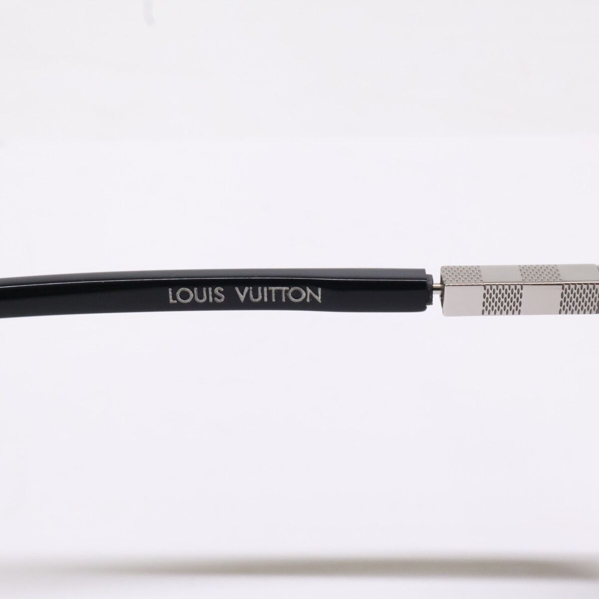 Louis Vuitton Attraction Pilot Eyewear — view 6