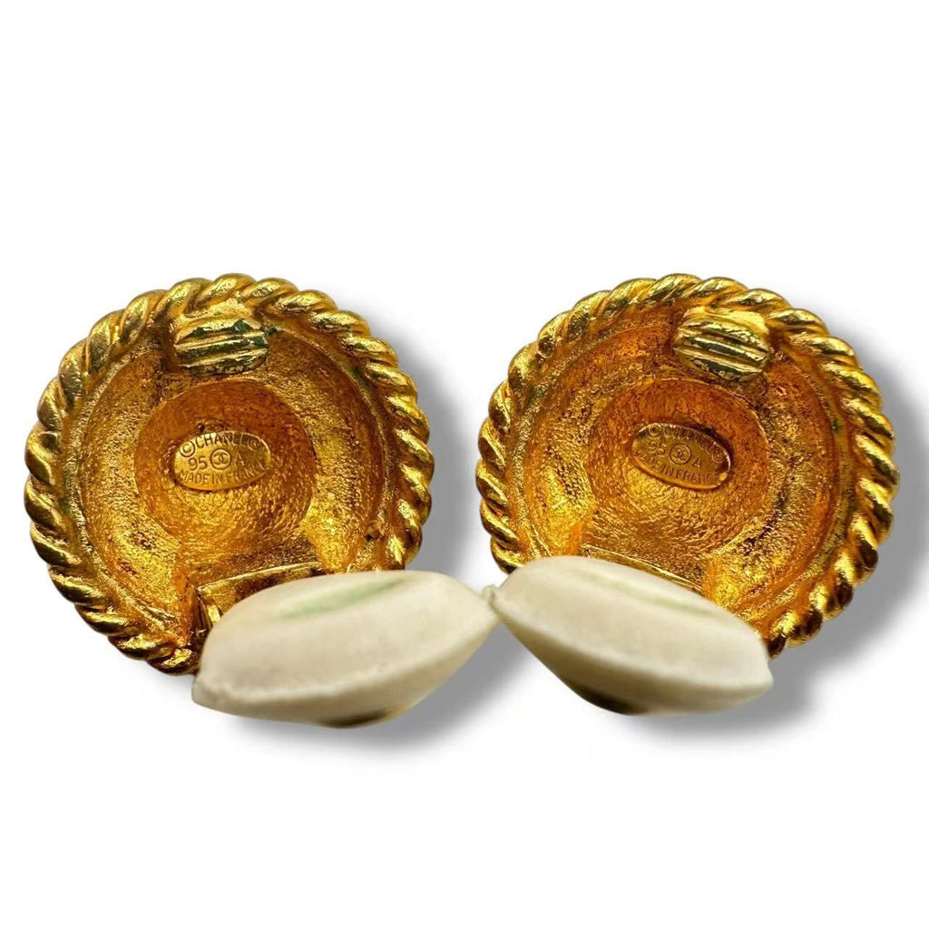 Chanel Vintage Earrings Logo Round — view 3