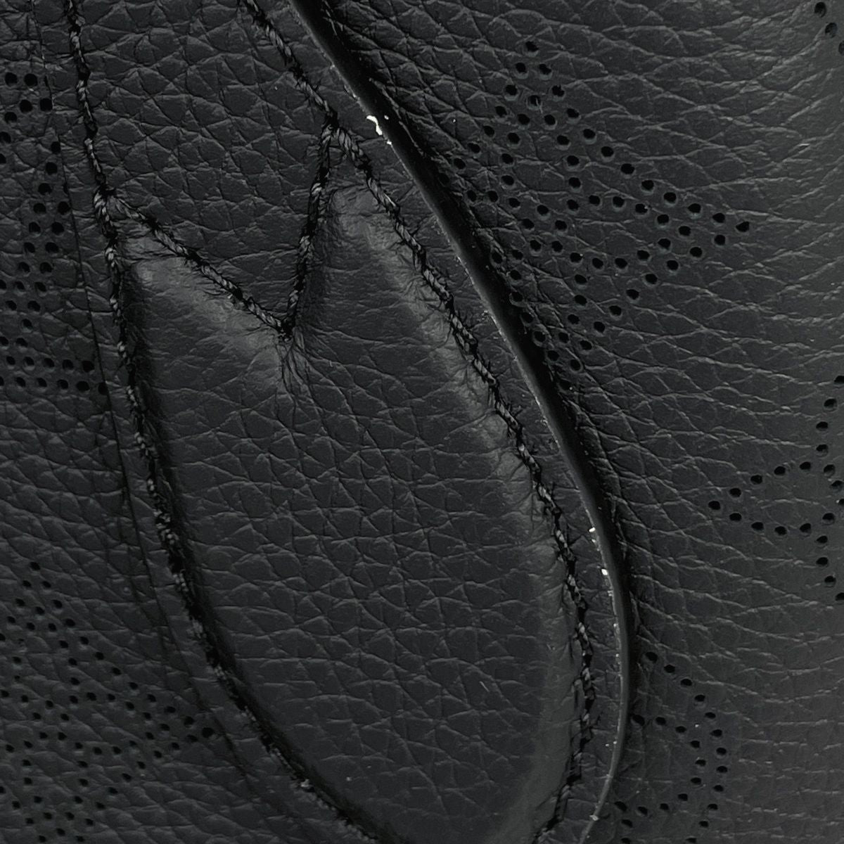 Louis Vuitton Blossom PM 2-Way Shoulder Bag Monogram Mahina Noir — view 7