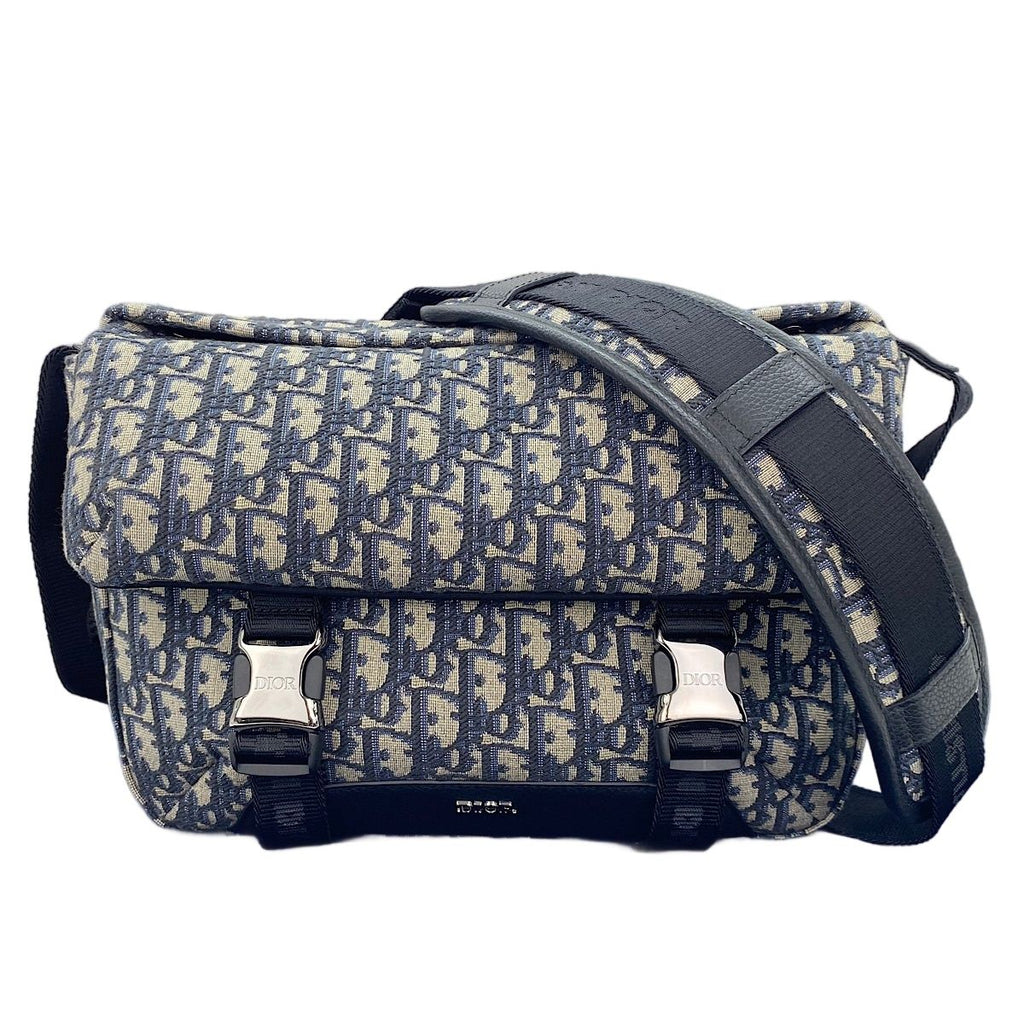 Dior Shoulder Bag Hit the Road