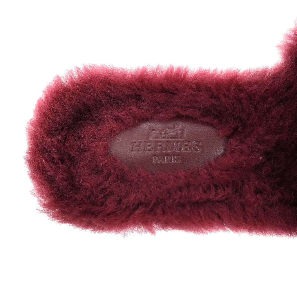 Hermes Oran Sandals Shearling Fur Burgundy — view 6
