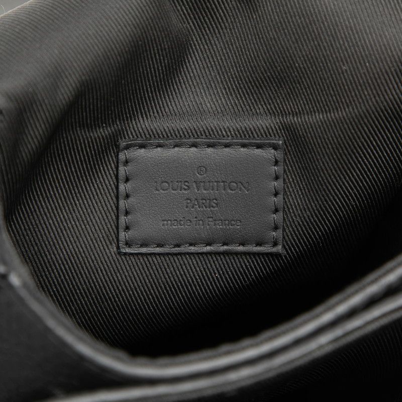 Louis Vuitton Monogram Taurillon S Lock Vertical Wearable Wallet Crossbody — view 5