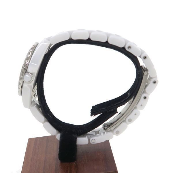 Chanel 29 Watch White — view 3
