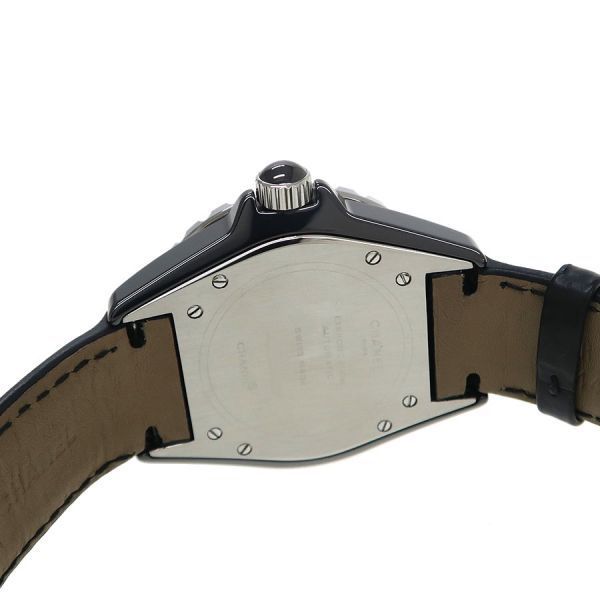 Chanel 38 Watch Silver — view 6