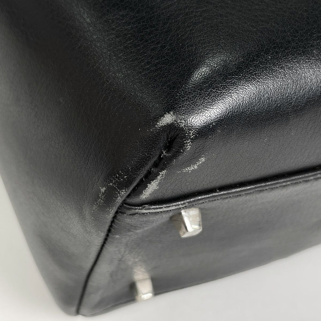 Loewe Anagram Shoulder Bag Leather Black — view 3