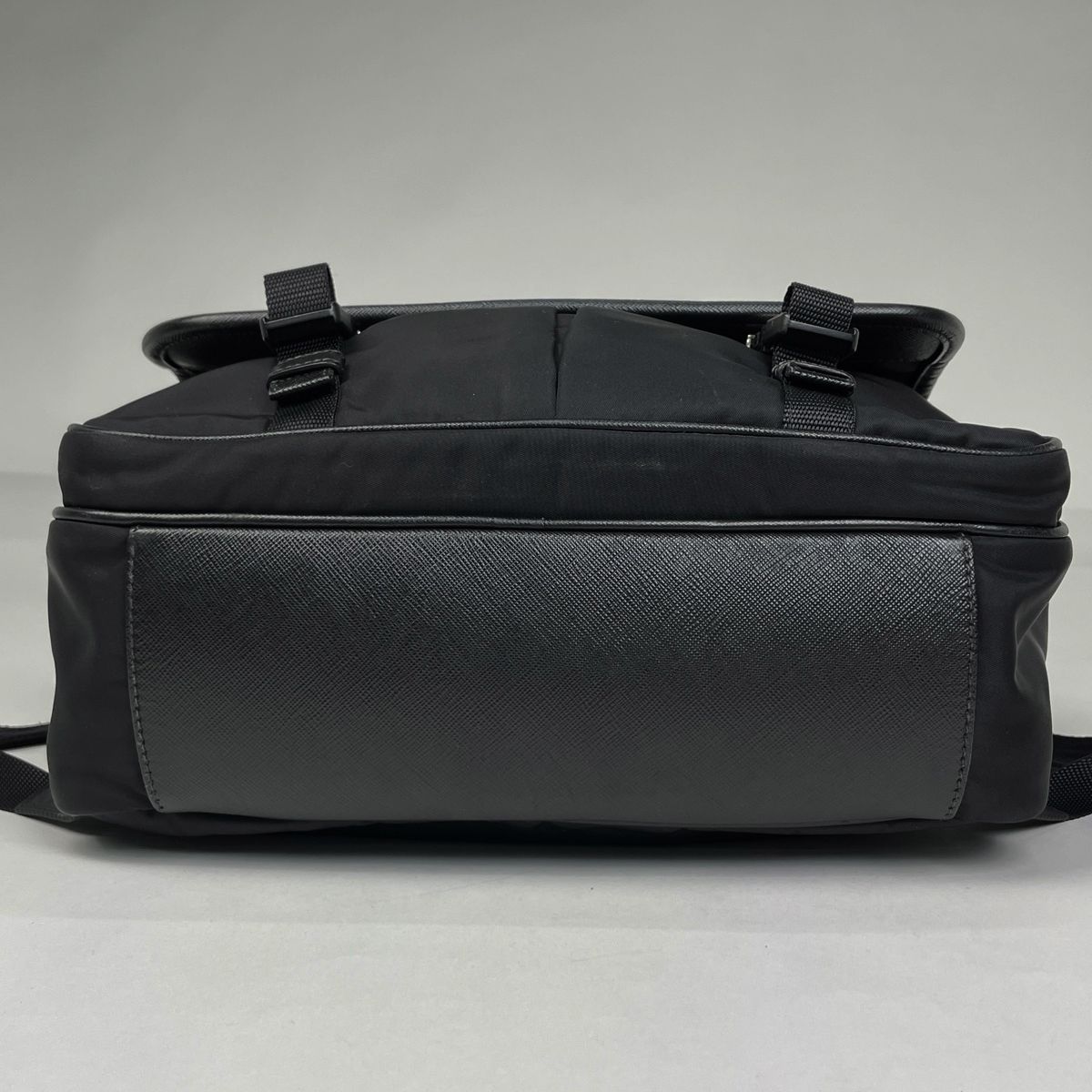 Prada Backpack Business Nylon Nero — view 3