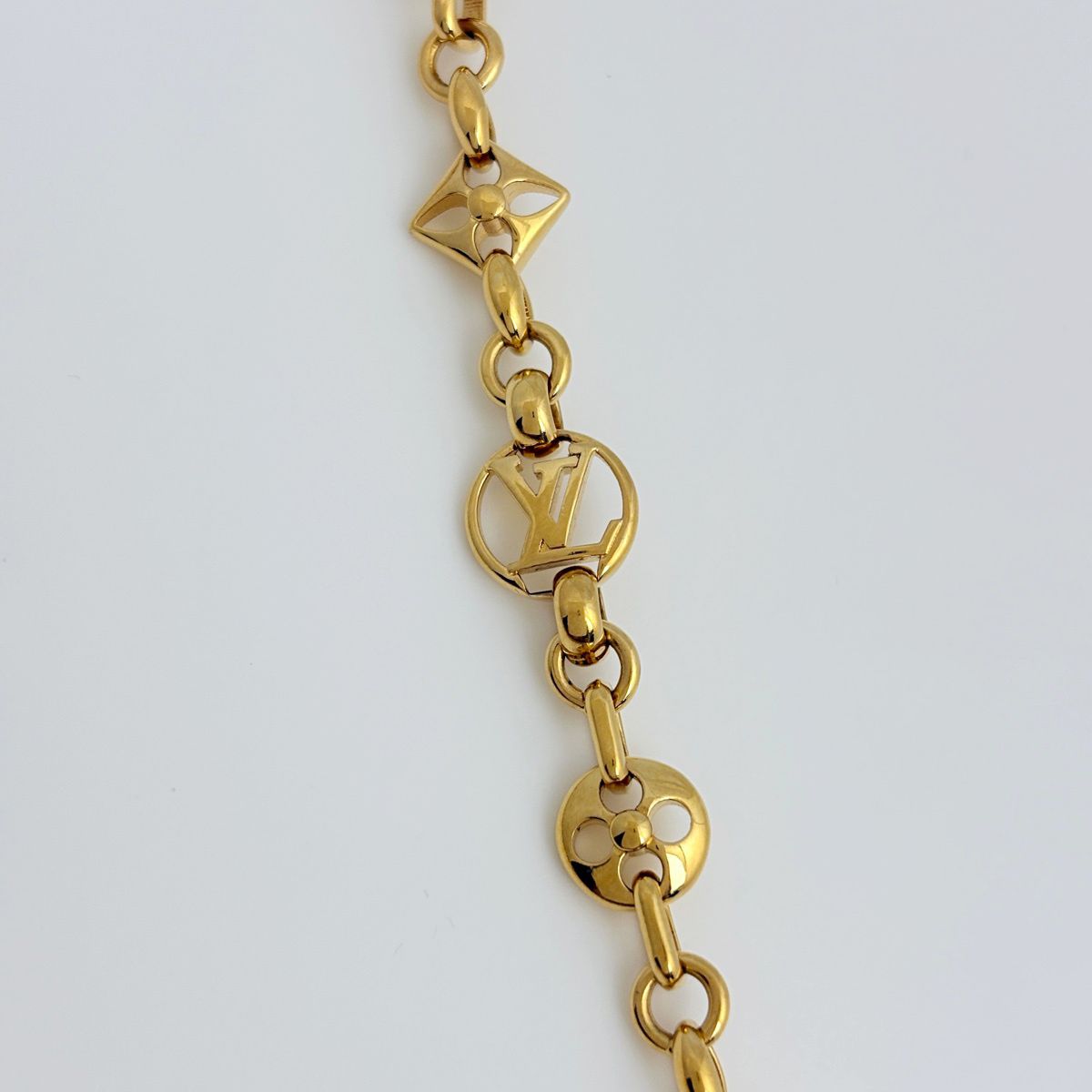 Louis Vuitton Cles Easy in Rock Necklace Gold Plated — view 3