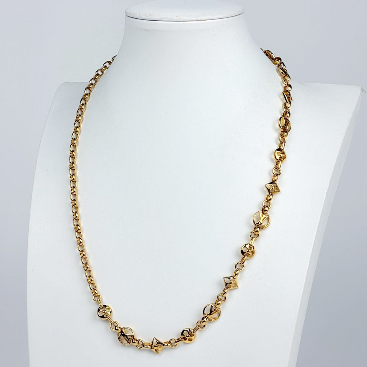 Louis Vuitton Cles Easy in Rock Necklace Gold Plated — view 5