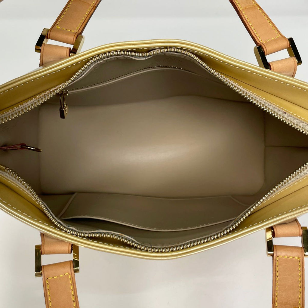 Louis Vuitton Houston Enamel Patent Tote Monogram Vernis Beige — view 9