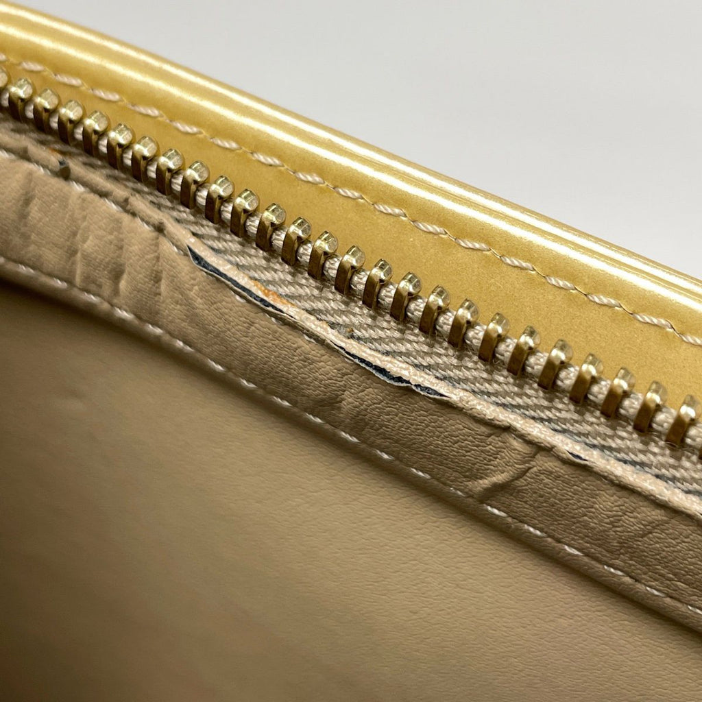 Louis Vuitton Houston Enamel Patent Tote Monogram Vernis Beige — view 7