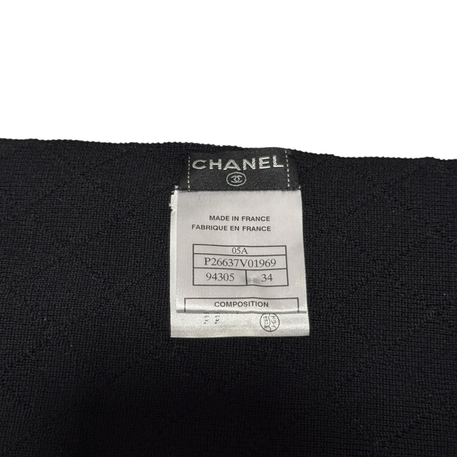 Chanel CC Logo Scarf Shawl Wool — view 7