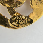 Chanel CC Logo Earrings Gold Plated — view 4