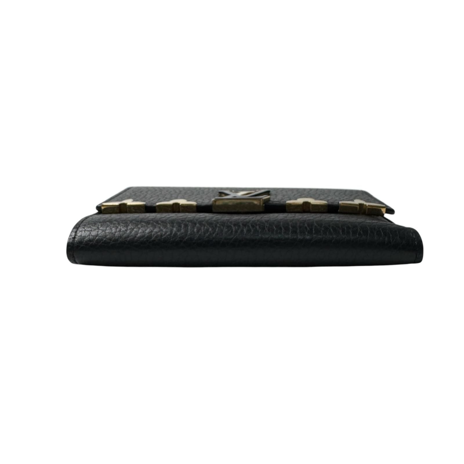 Louis Vuitton Portefeuille Capucines Compact IC Available Wallet — view 5