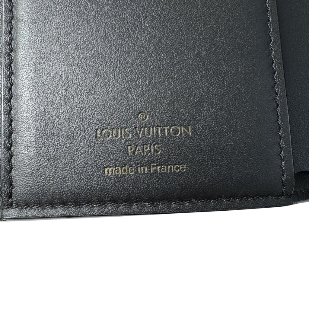 Louis Vuitton Portefeuille Capucines Compact IC Available Wallet — view 9