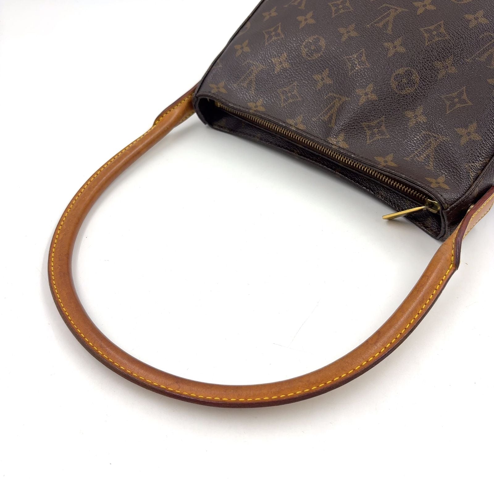 Louis Vuitton Looping MM Monogram Leather Brown Light Handbag Gold — view 5