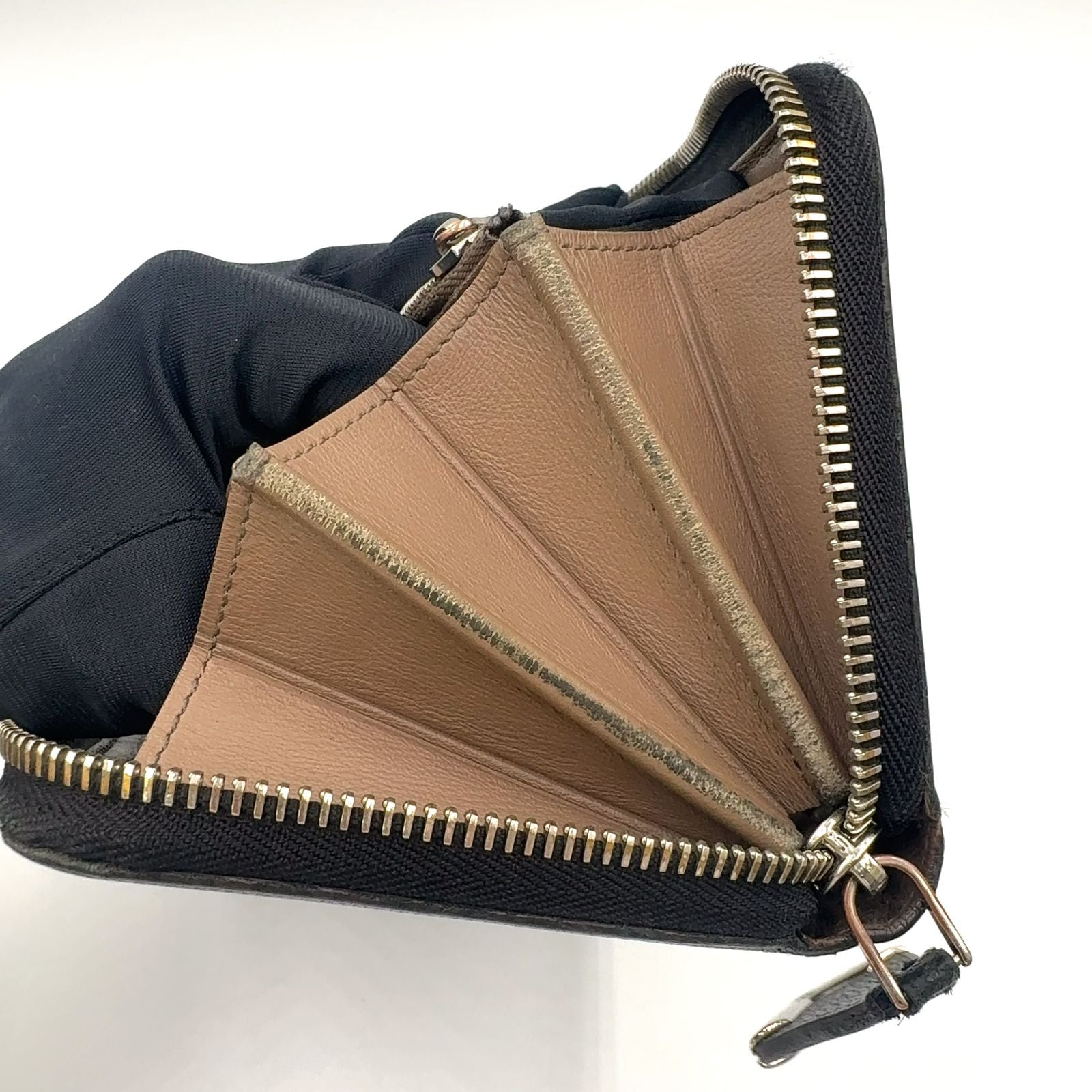Louis Vuitton Portefeuille Comet Parnassea Leather Black L-shaped Zipper Wallet — view 7