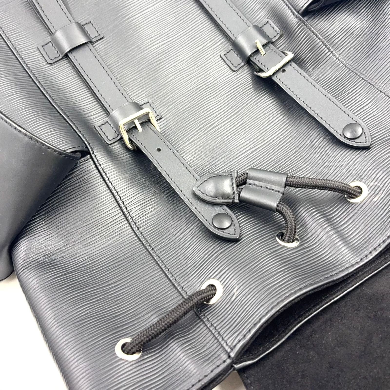 Louis Vuitton Christopher PM Epi Noir Leather Black Backpack Silver — view 8