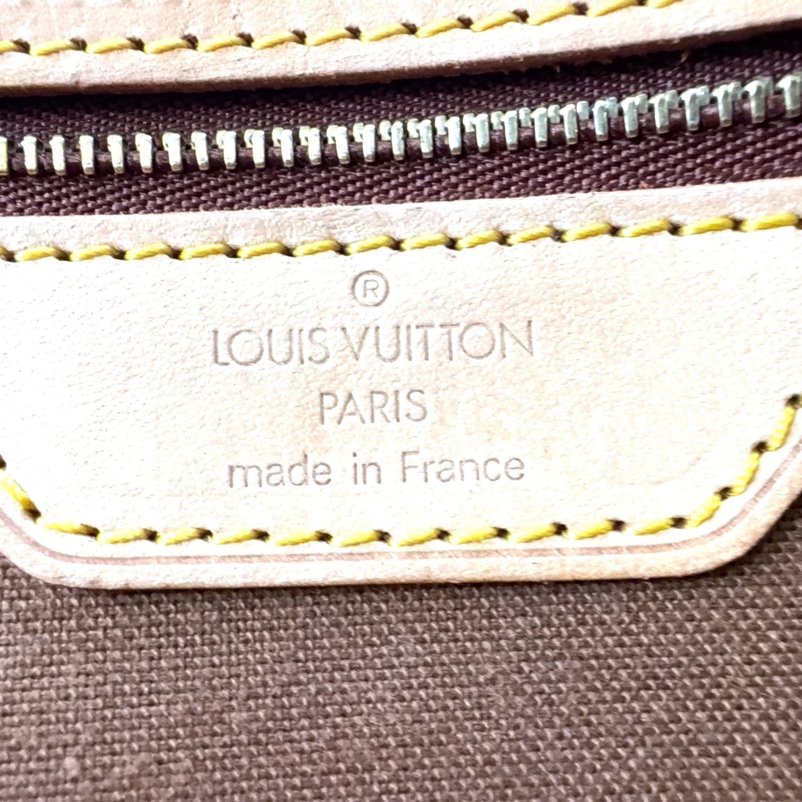 Louis Vuitton GM Monogram Leather Brown Light Shoulder Bag Gold — view 4