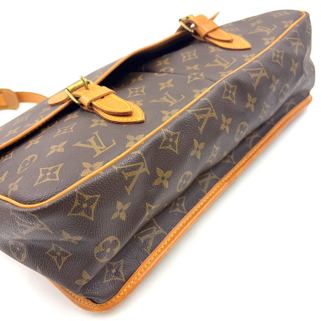 Louis Vuitton GM Monogram Leather Brown Light Shoulder Bag Gold — view 5