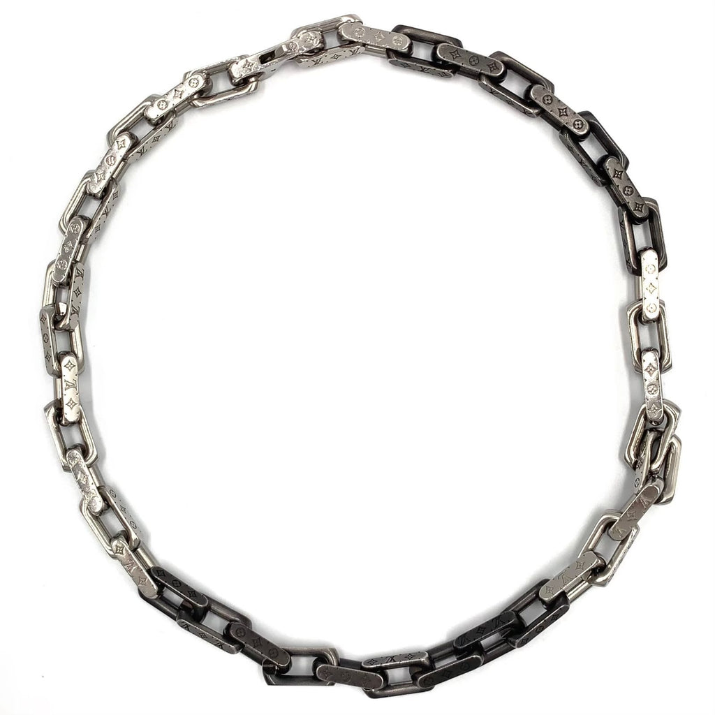 Louis Vuitton Collier Monogram Chain Metal Silver Black Necklace — view 3
