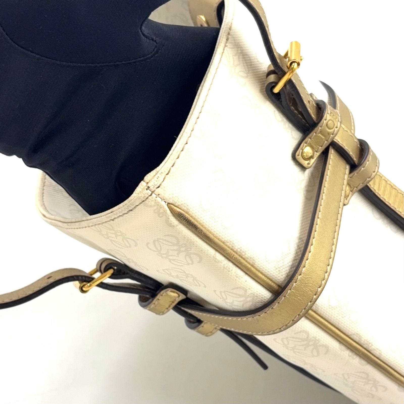 Loewe Repeat Anagram Leather Gold White Tote — view 9