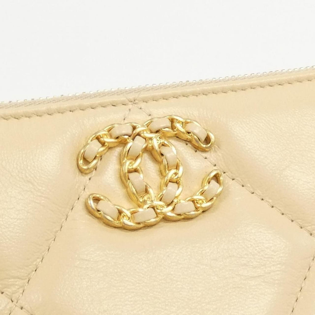 Chanel 19 Line Pouch — view 5