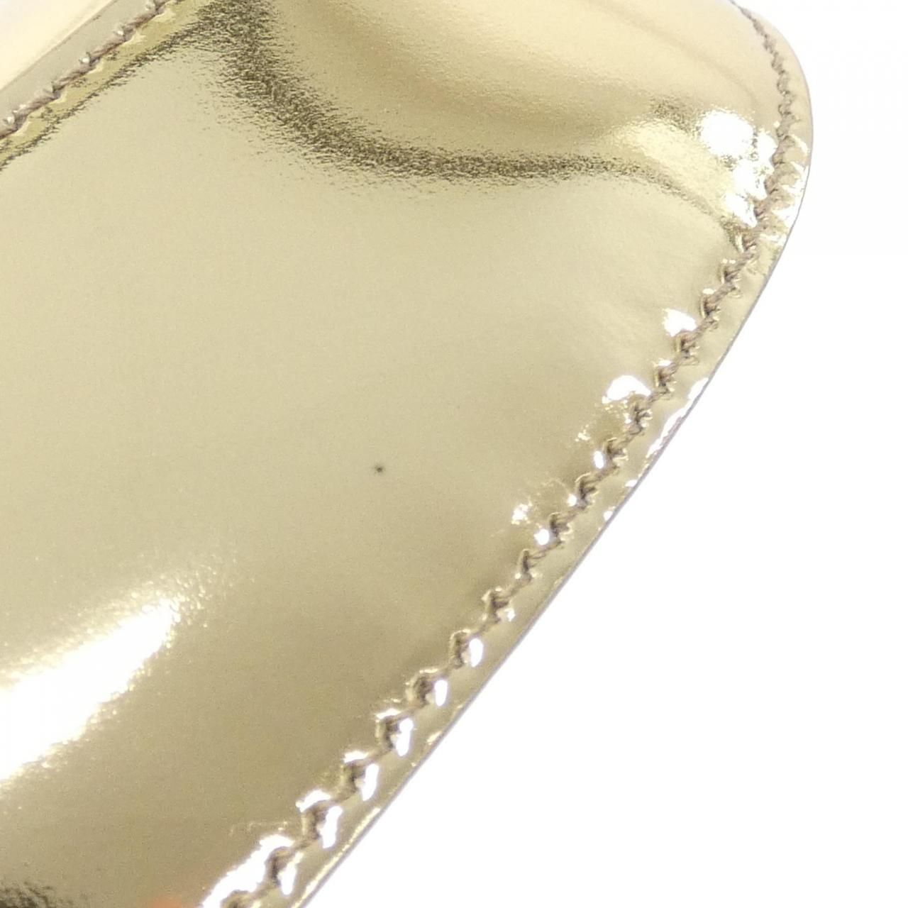 Prada Shoulder Bag Gold — view 3
