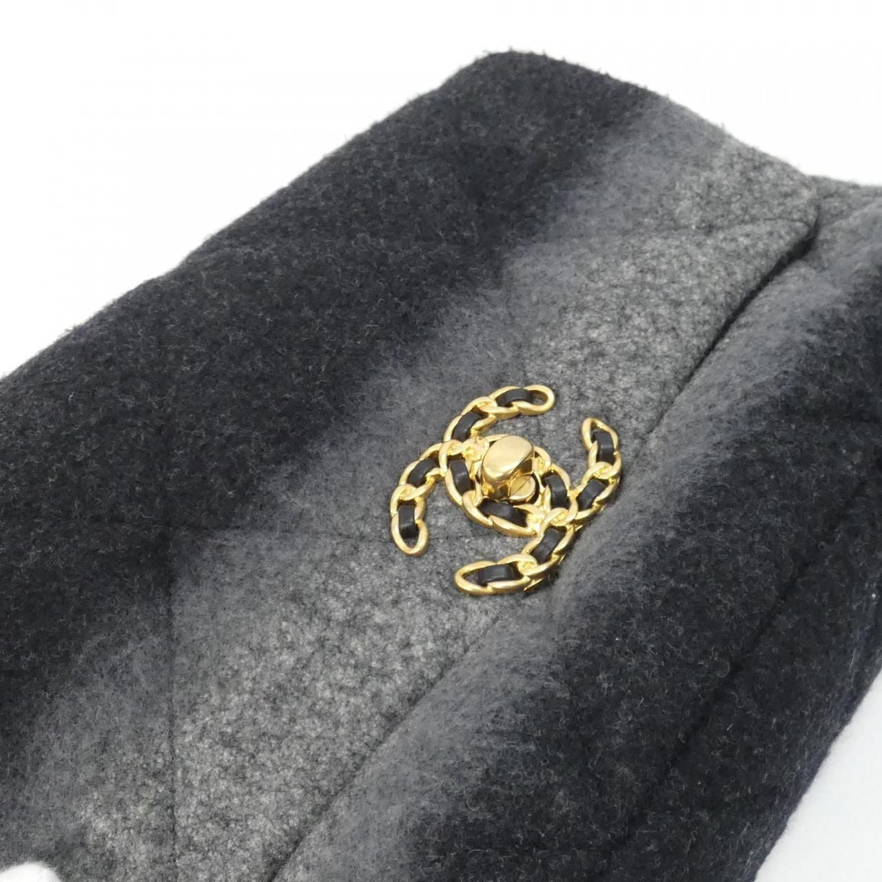 Chanel 19 Line Shoulder — view 7