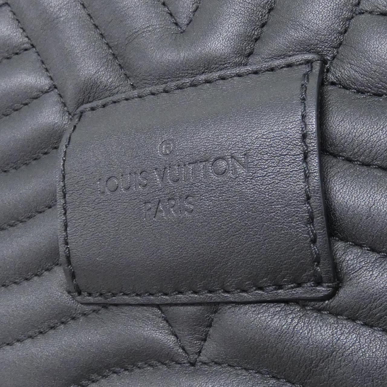 Louis Vuitton New Wave Heart Shoulder — view 6
