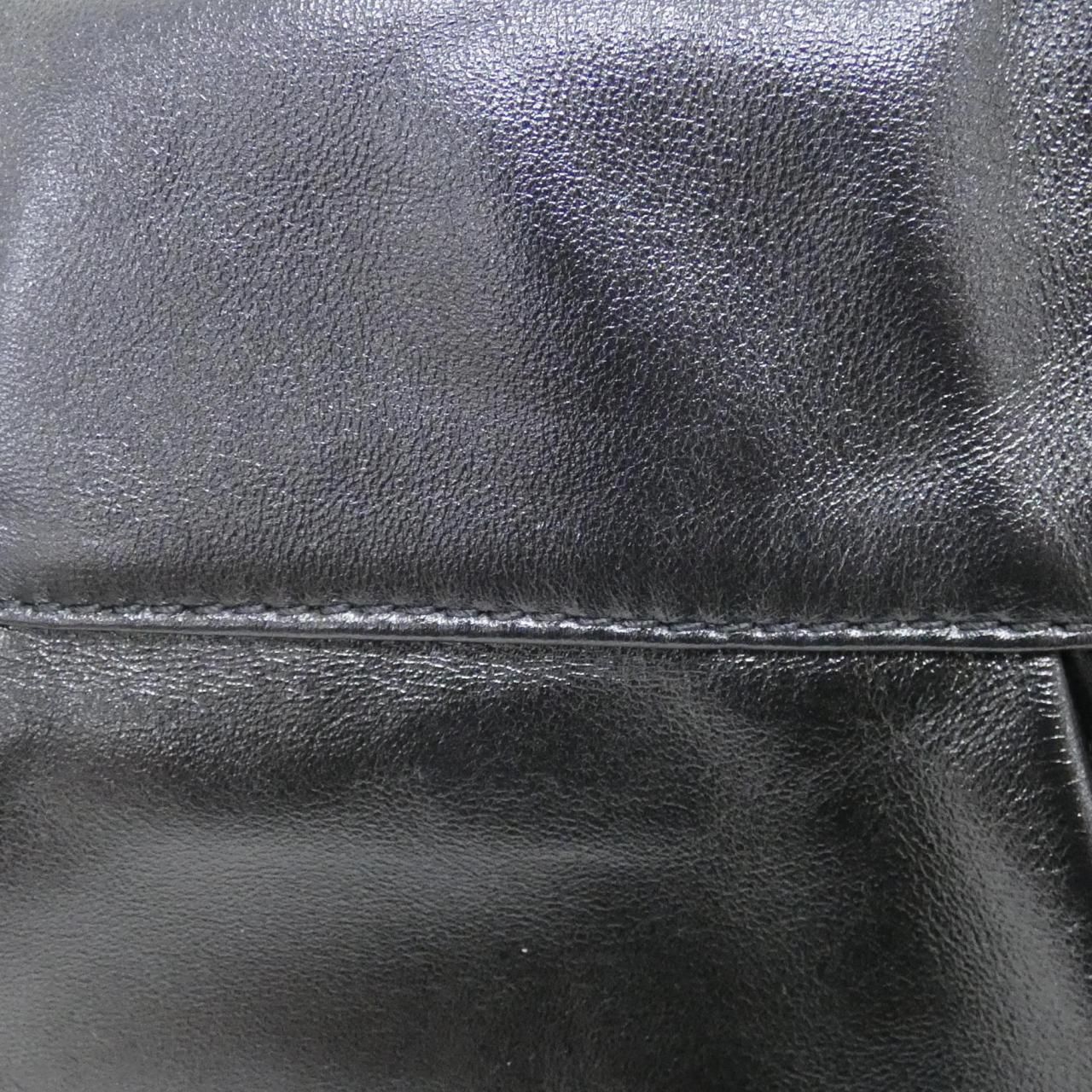 Louis Vuitton LV Vibe Sunset Shoulder — view 4
