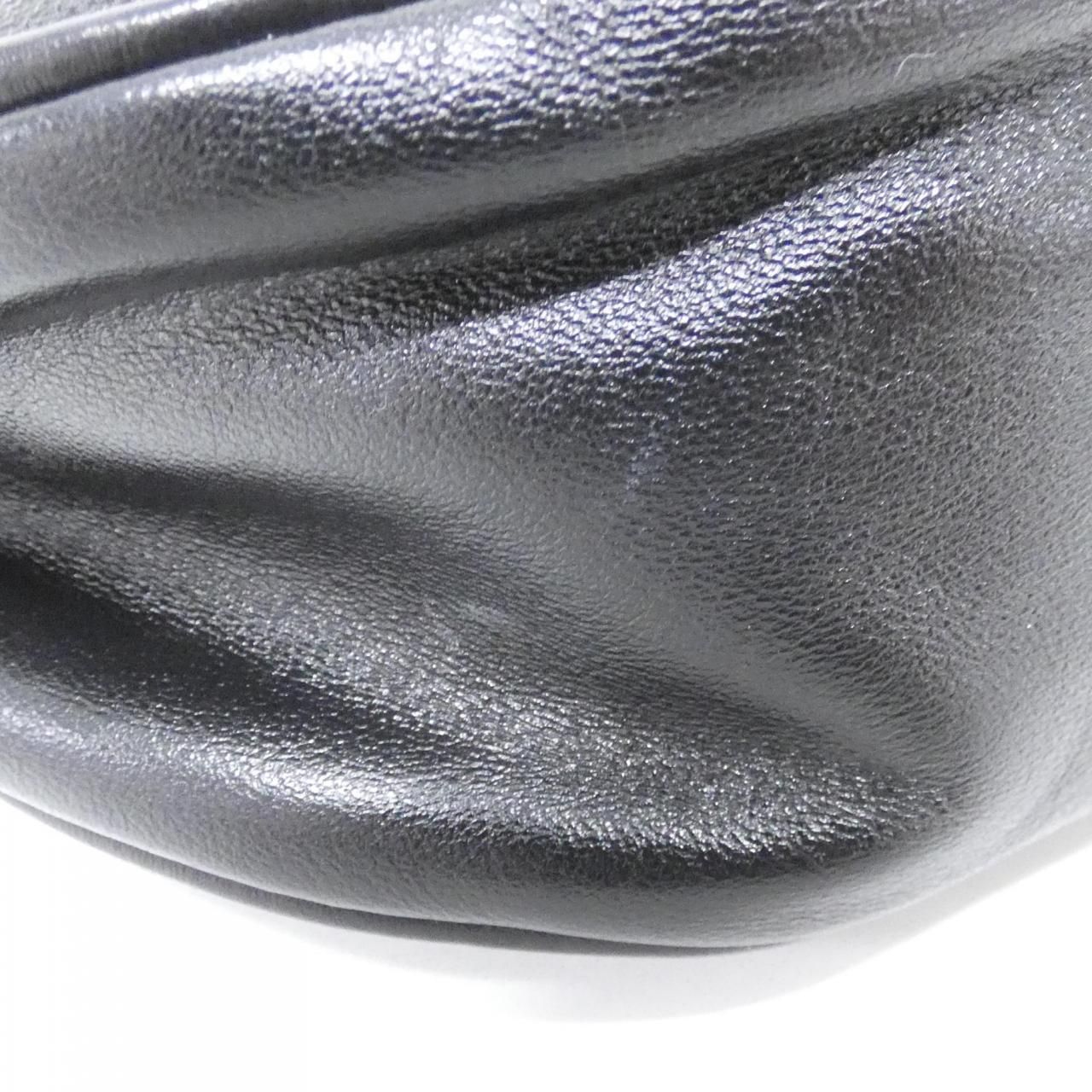 Louis Vuitton LV Vibe Sunset Shoulder — view 3