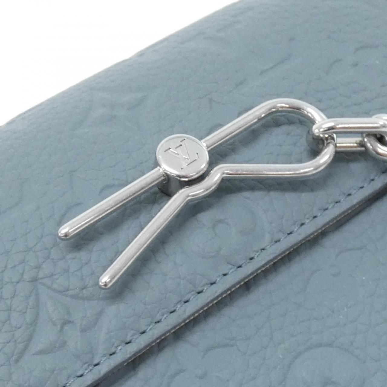 Louis Vuitton Taurillon Monogram Steamer Wearable Wallet Shoulder — view 4