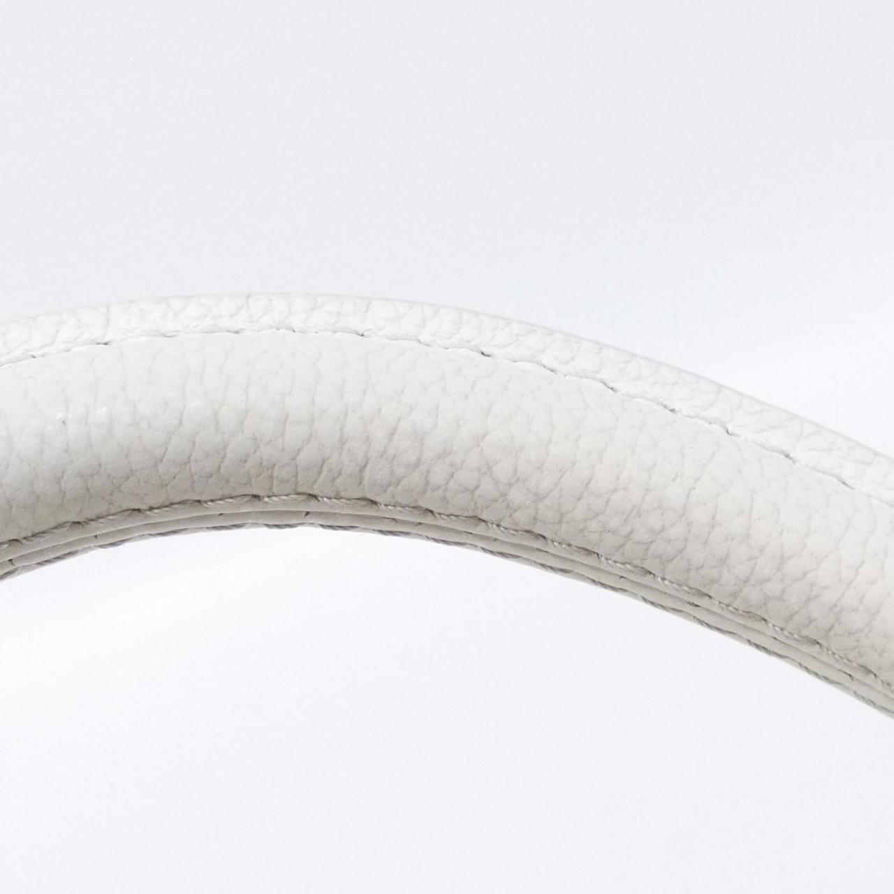 Louis Vuitton Capucines BB — view 6