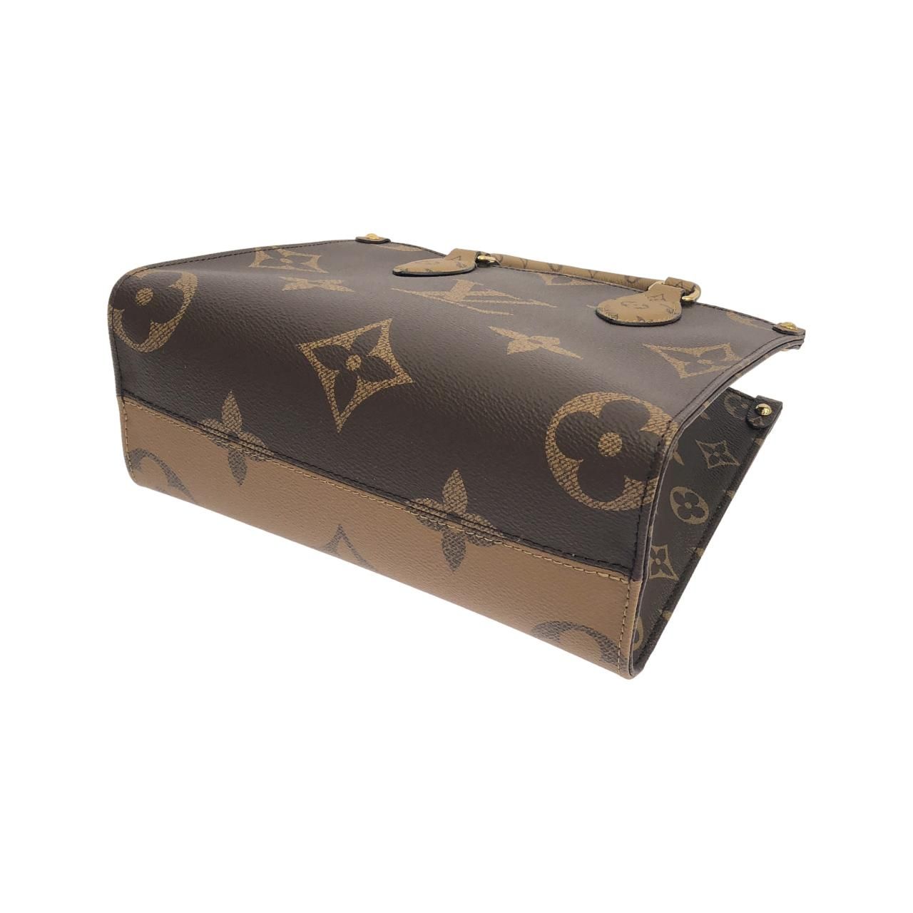 Louis Vuitton Monogram Giant On The Go PM — view 3